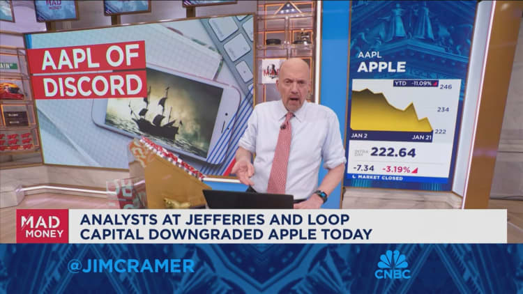 Masalah dangkal Apple adalah kurangnya permintaan, kata Jim Cramer