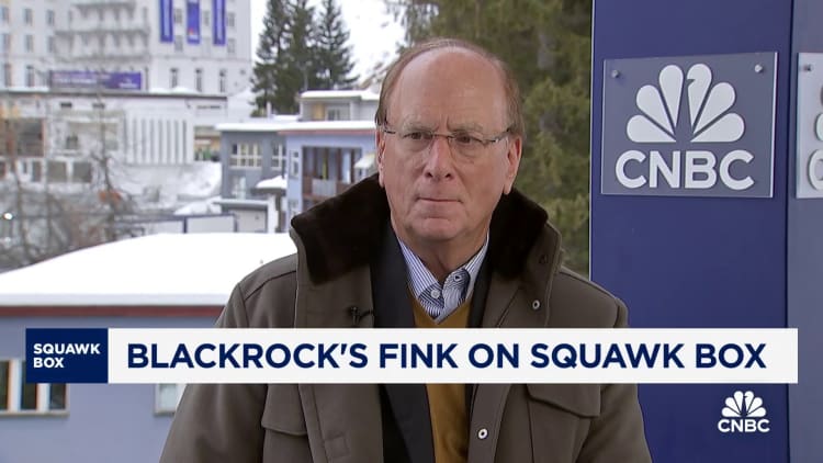 CEO BlackRock Larry Fink: Imbal hasil Treasury 10-tahun bisa mencapai 5-5,5% dan 'mengejutkan' pasar ekuitas