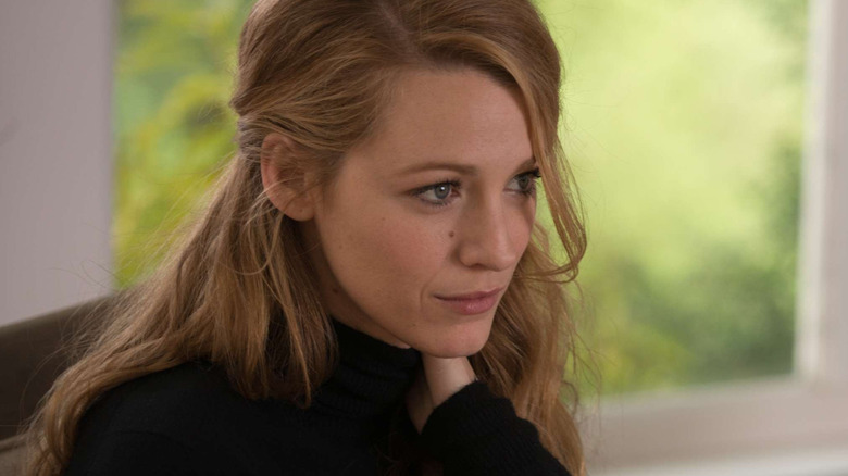 Blake Lively sebagai Adaline tampak bijaksana di The Age of Adaline