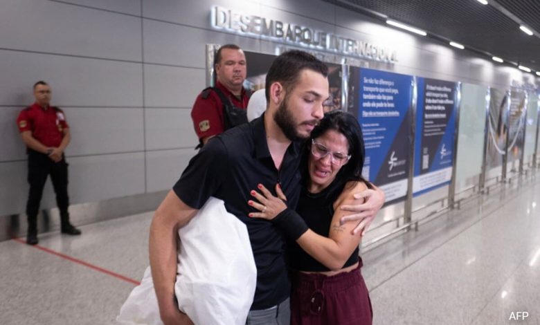 No Water on Flight, borgol: Bagaimana orang Brasil dideportasi dari kami sampai di rumah