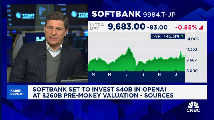 Laporan Faber: SoftBank akan berinvestasi $ 40 miliar di OpenAi pada penilaian pra-uang $ 260 miliar, kata sumber mengatakan