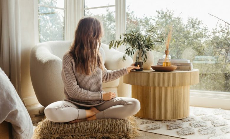 Ruang Meditasi Gaya Camille.