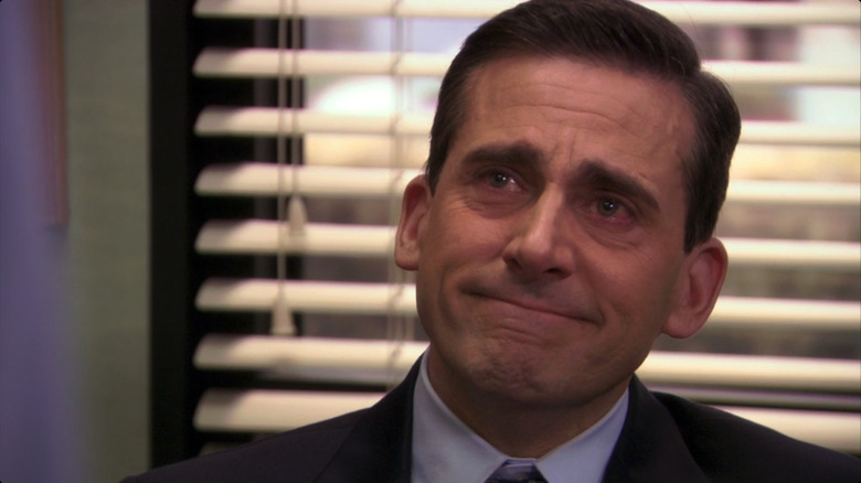 Steve Carell saat Michael Scott menangis di kantor