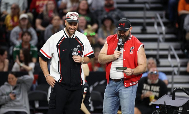 Jason Kelce dan Travis Kelce di University of Cincinnati
