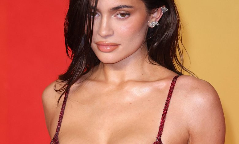 Kylie Jenner di 2024 Vanity Fair Oscar Party