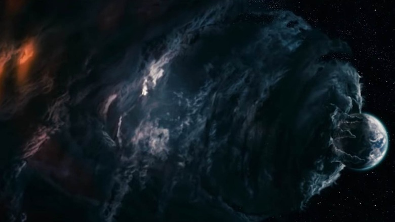 Cloud Galactus Mencoba Makan Bumi di Fantastic Four: Rise of the Silver Surfer