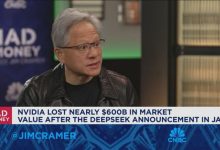 CEO NVIDIA Huang: Penalaran R1 Deepseek AI mengkonsumsi 100x lebih komputasi daripada AI yang tidak masuk akal