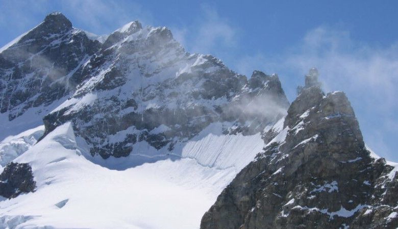 Stasiun Penelitian Alpine Tinggi Jungfraujoch terletak di 3.580 meter di atas S