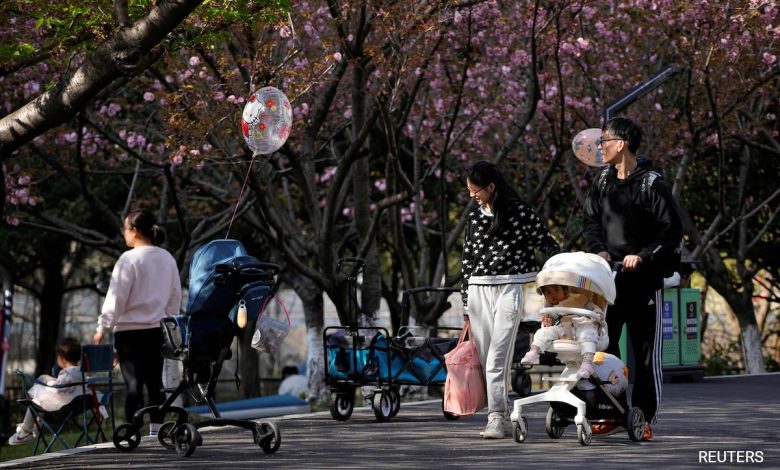 China menawarkan subsidi pengasuhan anak, susu gratis untuk meningkatkan tingkat kelahiran