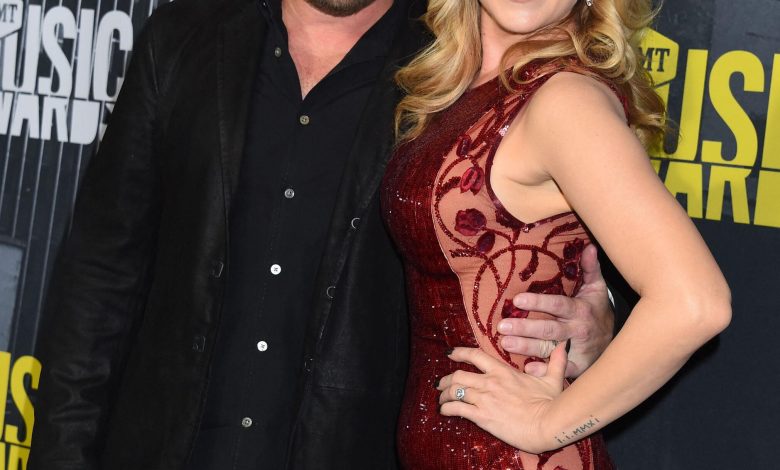 Kellie Pickler dan Kyle Jacobs di CMT Music Awards 2017