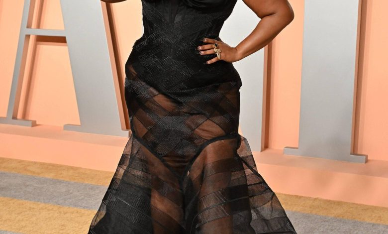 Lizzo di pesta Vanity Fair Oscar yang diadakan di Wallis Annenberg Center for the Performing Arts pada 2 Maret 2025 di Beverly Hills, CA.