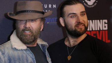 Nicolas Cage dan Weston Coppola Cage di Runnning with the Devil Premiere