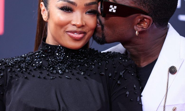 Ray J dan Putri suka berpose di karpet merah di BET Awards.