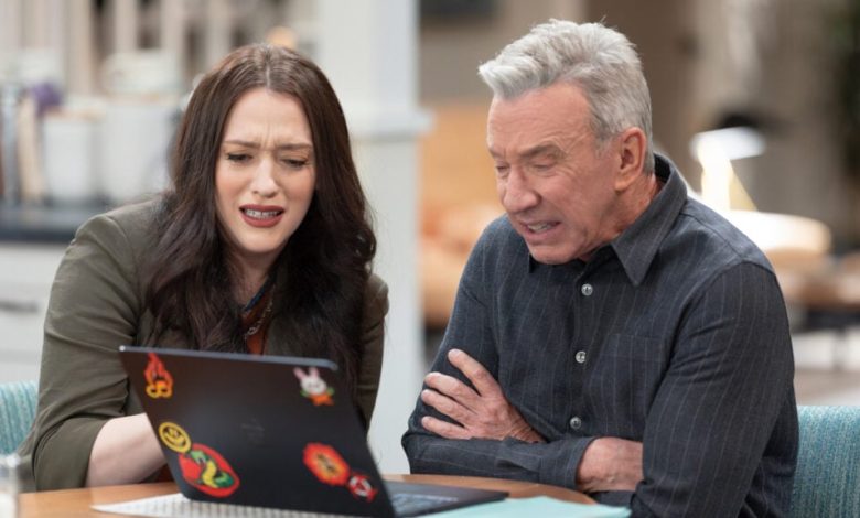 Kat Dennings dan Tim Allen pada roda gigi yang bergeser.