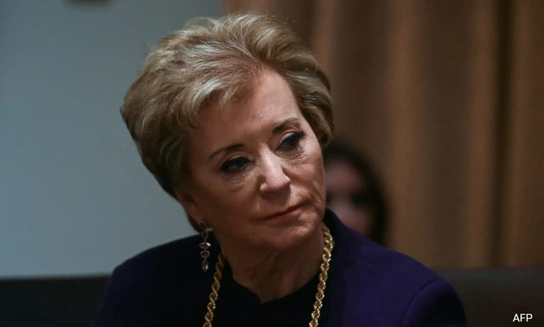 Linda McMahon, mantan Kepala Pro-Wrestling adalah Sekretaris Pendidikan Trump