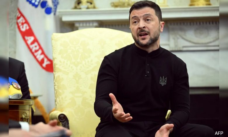 Sebelum Trump meludah, Zelensky ditanya mengapa dia tidak mengenakan jas. Balasannya