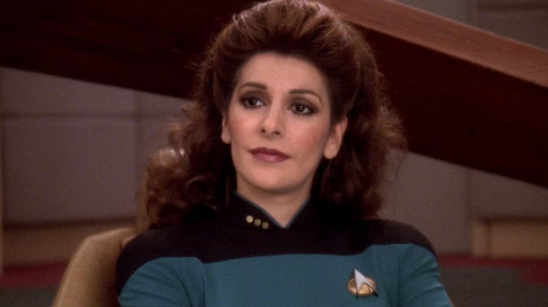 Marina Sirtis sebagai penasihat Deanna Troi di Star Trek: The Next Generation