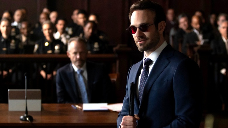 Charlie Cox sebagai Matt Murdock tampil di pengadilan di Daredevil: Born Again