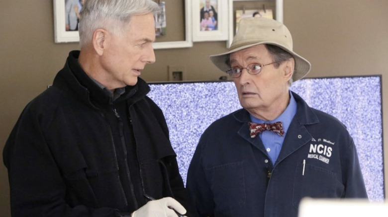 Mark Harmon's Leroy Jethro Gibbs dan David McCallum's Ducky Mallard Berbicara di NCIS