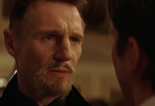 Liam Neeson As Ra's Al Ghul menatap serius di Batman Begins