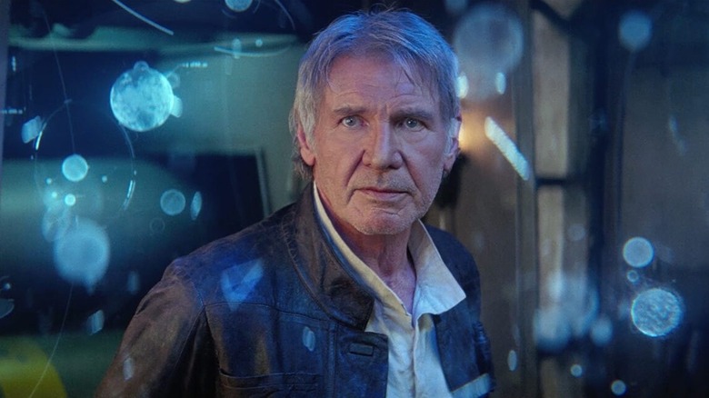 Han Han Solo dari Harrison Ford memberi tahu Rey dan Finn tentang The Force di Star Wars: The Force Awakens