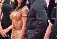 Kim Kardashian dan Kanye West di Met Gala 2019 Celebrating Camp: Notes on Fashion