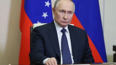 Putin mendesak Ukraina untuk menyerah di Kursk setelah pos 'cadangan' Trump