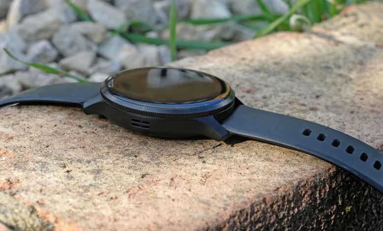 Smartwatch Garmin Venu 3, pemandangan dari samping