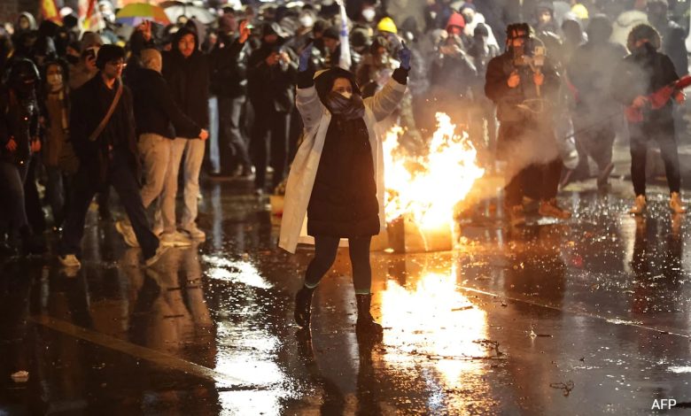 Protes terhadap Erdogan Turki mengintensifkan penangkapan Walikota Istanbul