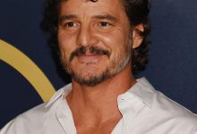 Pedro Pascal di Penghargaan Guild Aktor Layar Tahunan ke -30