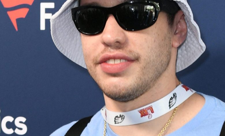 Pete Davidson di 2025 Fanatics Super Bowl Party