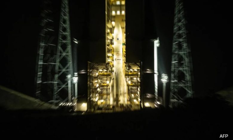 Roket Ariane 6 Eropa membatalkan menit sebelum diluncurkan karena "anomali"