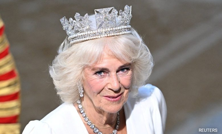 Saudari ratu Camilla Annabel Elliot mengatakan dia "merasa mustahil" untuk memburuk padanya