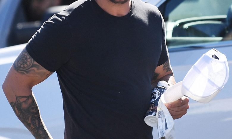 Jax Taylor mendapatkan potongan rambut setelah dibebaskan dari fasilitas kesehatan mental dan setelah istri yang terasing, Brittany Cartwright mengatakan dia tidak ingin ada hubungannya dengan dia lagi