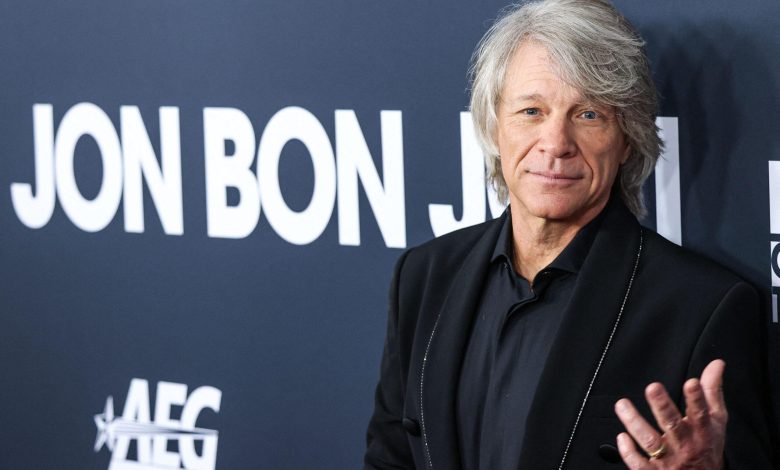 Jon Bon Jovi di 2024 Musicares Person of the Year Menghormati Jon Bon Jovi