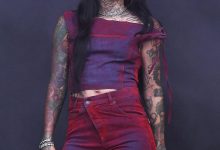 Kehlani tampil di semua titik timur
