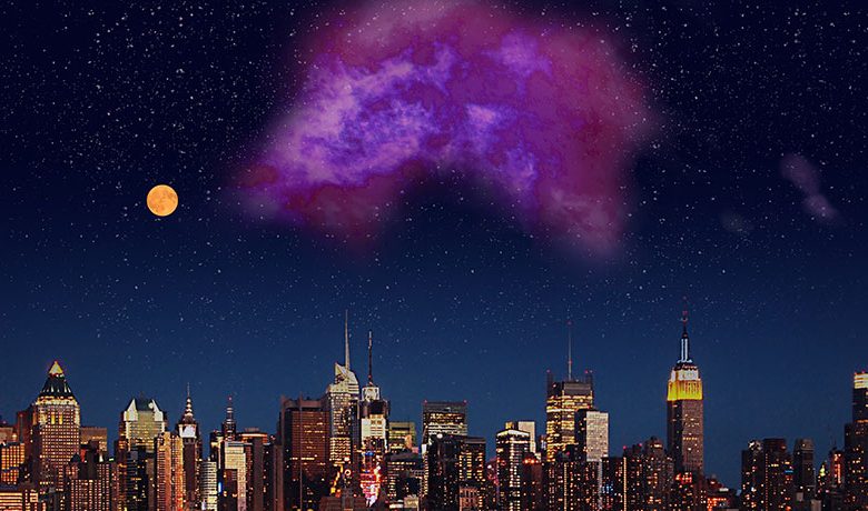 Ilustrasi langit NYC di malam hari dengan awan ungu besar di langit