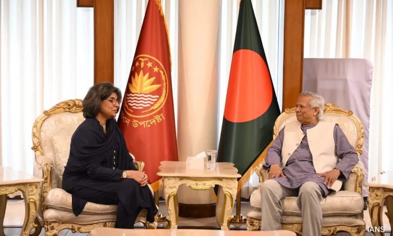 Dalam Talks With Pak, Bangladesh mencari permintaan maaf publik untuk kekejaman tahun 1971