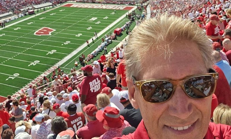 Gerry Turner Selfie di pertandingan sepak bola