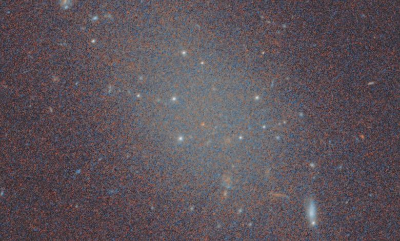 Galaksi hantu tanpa materi gelap mendukung para astronom