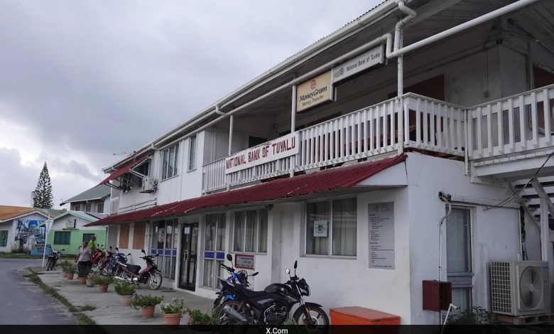 Lompatan Cashless Tuvalu: Pulau Pulau yang menghilang meluncurkan ATM ke -1 di tengah ancaman iklim