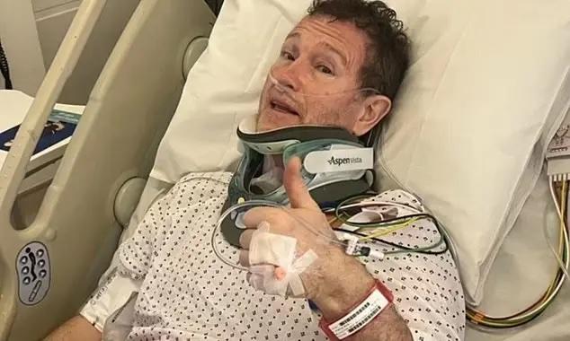 Nick Moran di rumah sakit