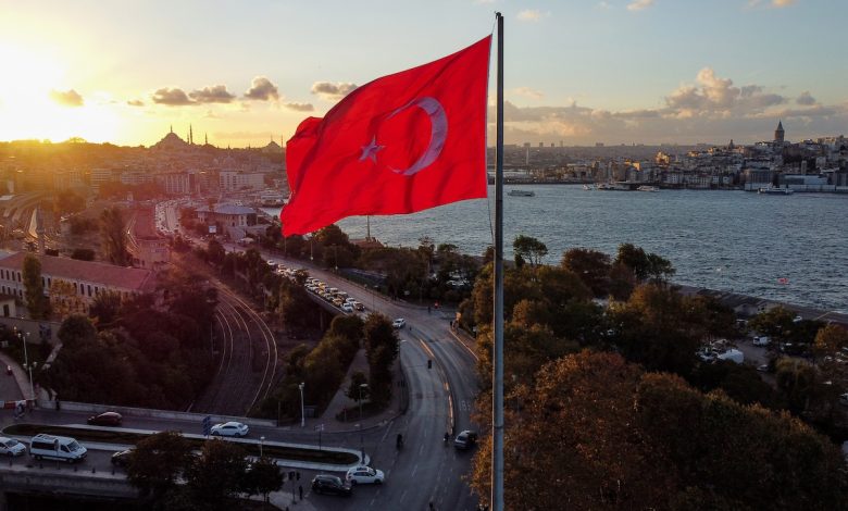 Gempa kuat 6,2 magnitude menyerang Istanbul