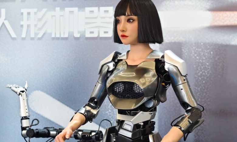 Robot humanoid dipamerkan selama 2024 World Robot Conference di Beijing Etrong International Exhibition & Convention Center.