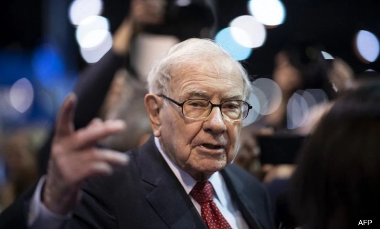 "Tidak akan bertaruh pada mata uang pergi ke neraka": peringatan dolar Warren Buffett
