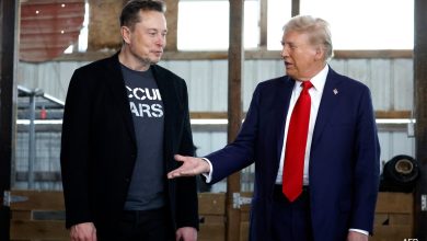 Elon Musk mengatakan akan menghabiskan 'lebih sedikit' untuk kampanye politik