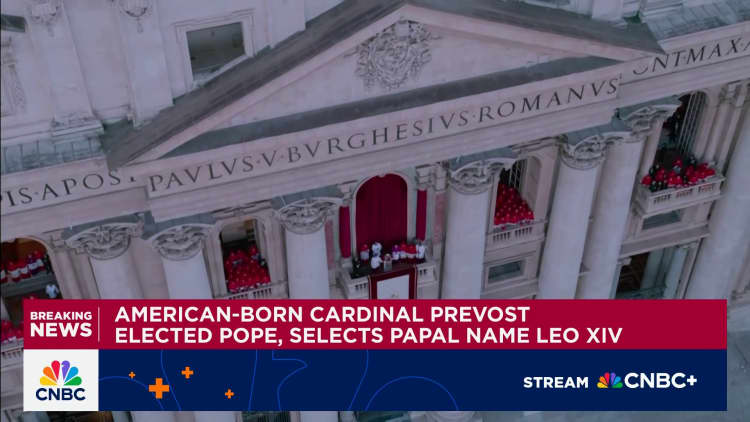 Robert Prevost dipilih untuk menjadi Paus Leo XIV, Paus Katolik Amerika Pertama