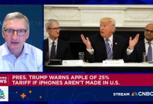 Pres. Trump 'Meminta yang Tidak Mungkin' dengan ancaman tarif iPhone 25%: Barton Crockett