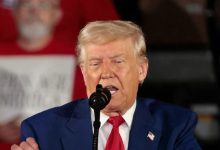 "To All Illegal Aliens": Trump meluncurkan program pelaporan diri yang dibayar