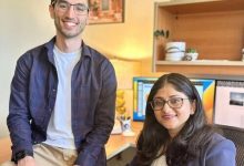 Peneliti Universitas Waterloo Troy Zada ​​(kiri) dan Sirisha Rambhatla. (Uni